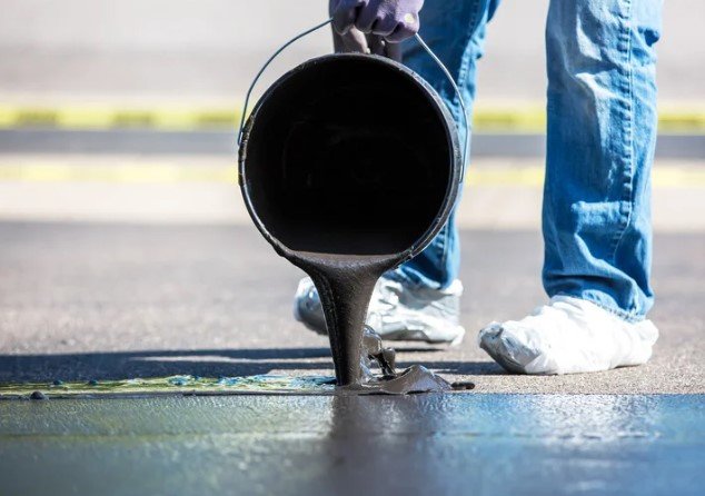 Guide to Sealing Your Driveway